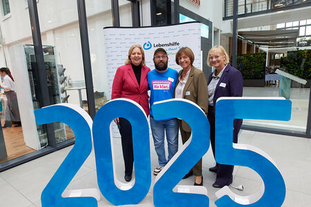 Eindrücke von der Lebenshilfe Mitgliederversammlung 2025 im Estrel in Berlin.