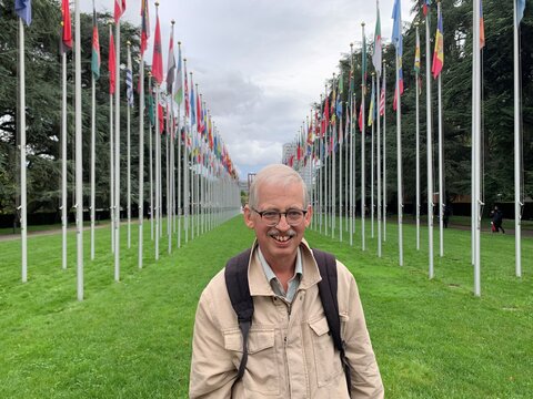 Selbstvertreter Joachim Busch von der Bundesvereinigung Lebenshilfe im August 2023 bei den Vereinten Nationen in Genf. Honorarfreie Fotos in druckfähiger Auflösung gibt es am Ende des Textes.