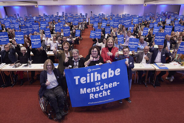 Teilhabe ist Menschenrecht. Das sagt auch Bundessozialministerin Bärbel Bas, die heute zu Gast auf der Mitgliederversammlung der Bundesvereinigung Lebenshilfe war.