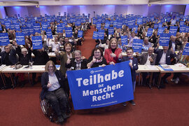 Teilhabe ist Menschenrecht. Das sagt auch Bundessozialministerin Bärbel Bas, die heute zu Gast auf der Mitgliederversammlung der Bundesvereinigung Lebenshilfe war.