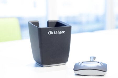 schnelles Verbinden mit ClickShare-Technologie hochmoderne Technik